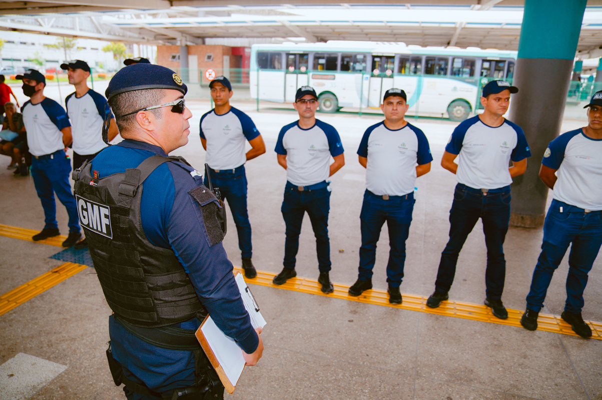 alunos do curso de formação da guarda